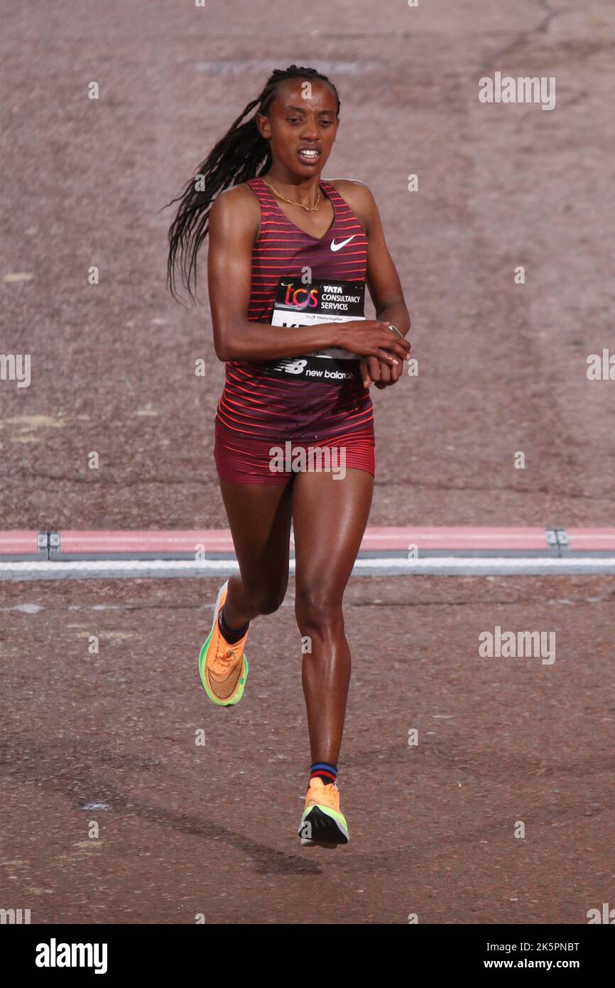 Sutume Asefa Kebede (ETH) of Ethiopia finishes in the womens London