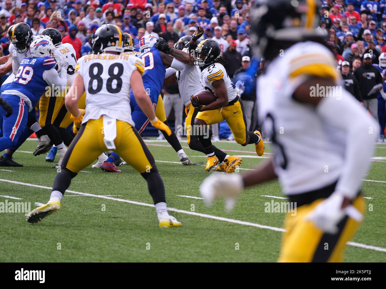 Oct 9th, 2022 Najee Harris 22 during the Pittsburgh Steelers vs Buffalo Bills game in Orchard