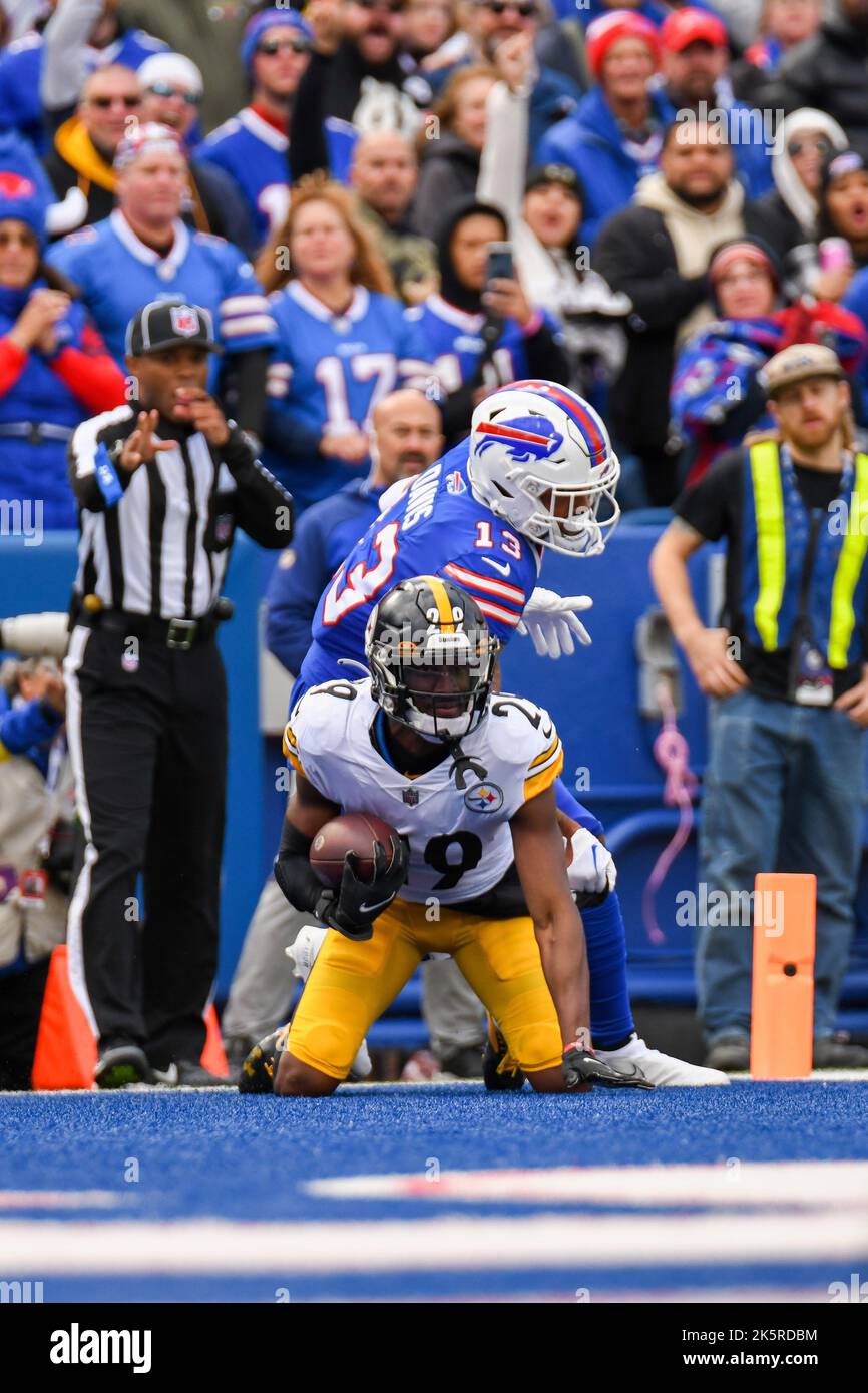 Buffalo Bills defensive back Levi Wallace (39) during a Monday Night NFL  football game against the Tennessee Titans, Monday, Oct. 18, 2021, in  Nashville, Tenn. (AP Photo/Matt Patterson Stock Photo - Alamy