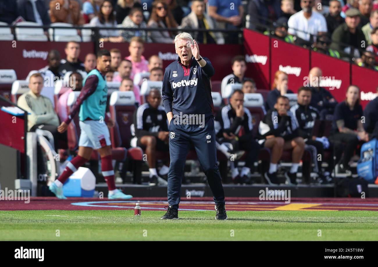 West Ham manager David Moyes gestures to his players during the Premier