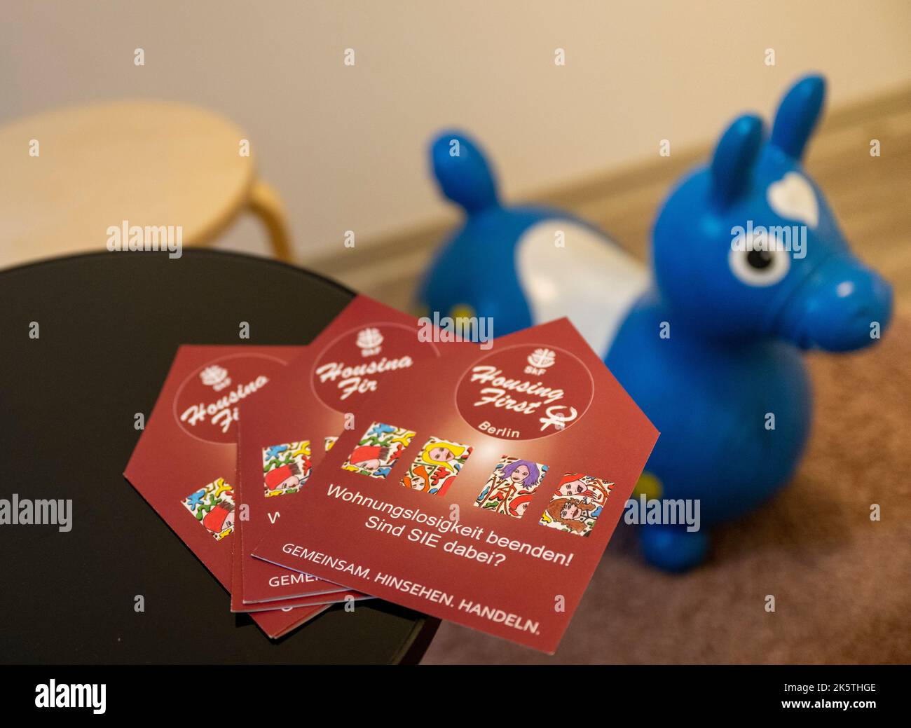 Berlin, Germany. 10th Oct, 2022. Brochures about the "Housing First