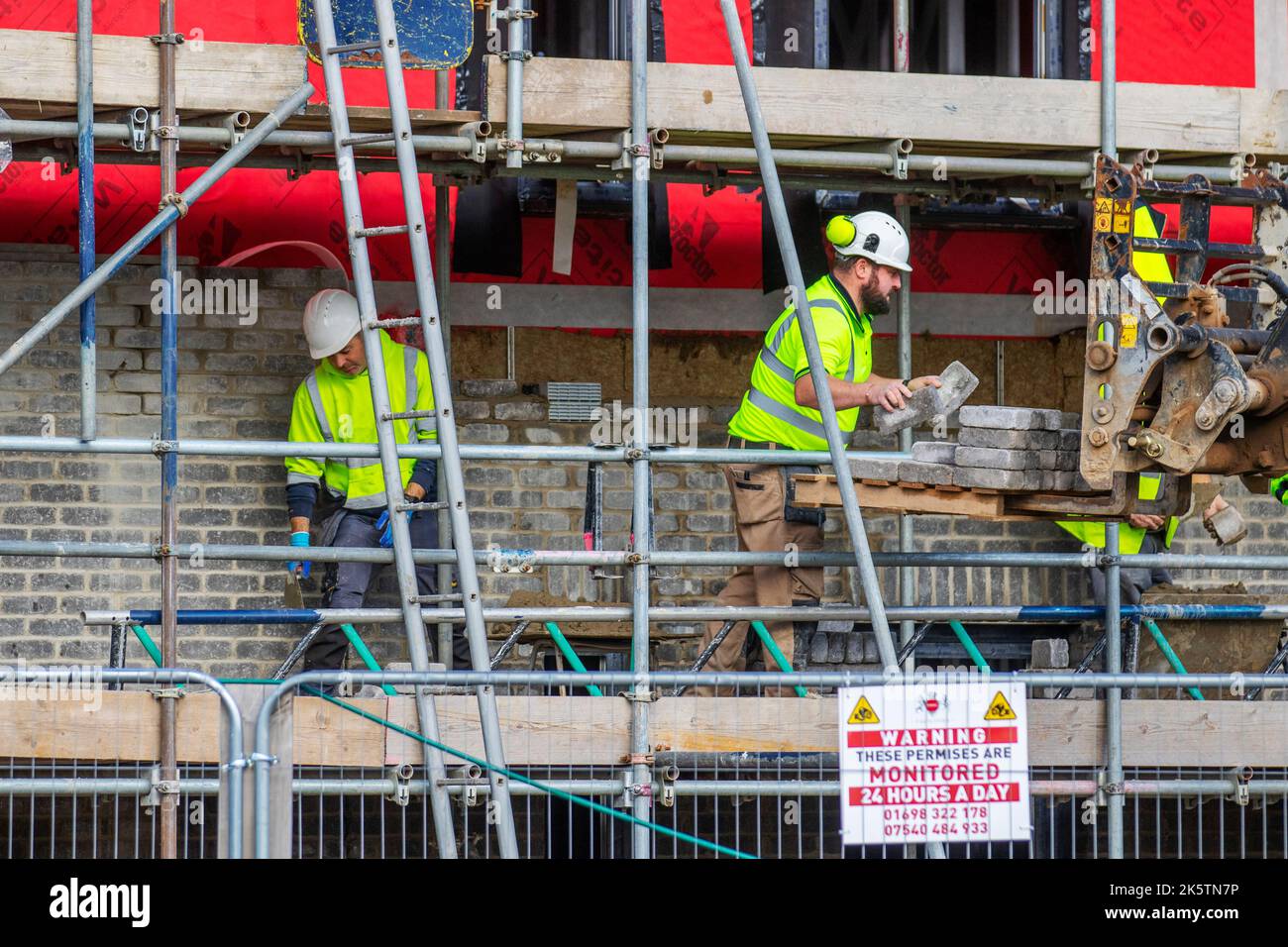 Preston Dryliners, bricklayers are installing Woodward Lewis Antique