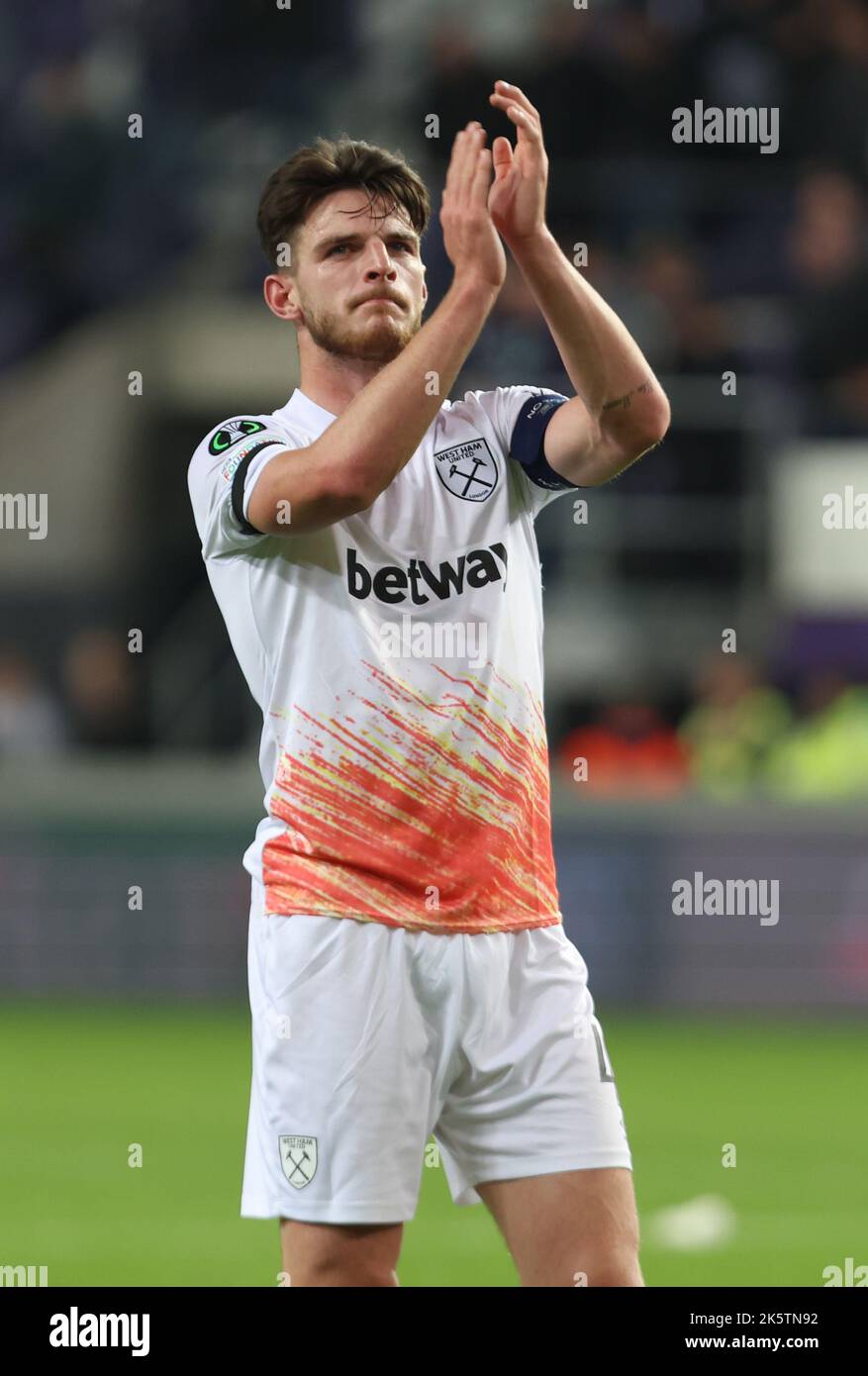 Declan Rice Clapping Rsc w hi-res stock photography and images - Alamy