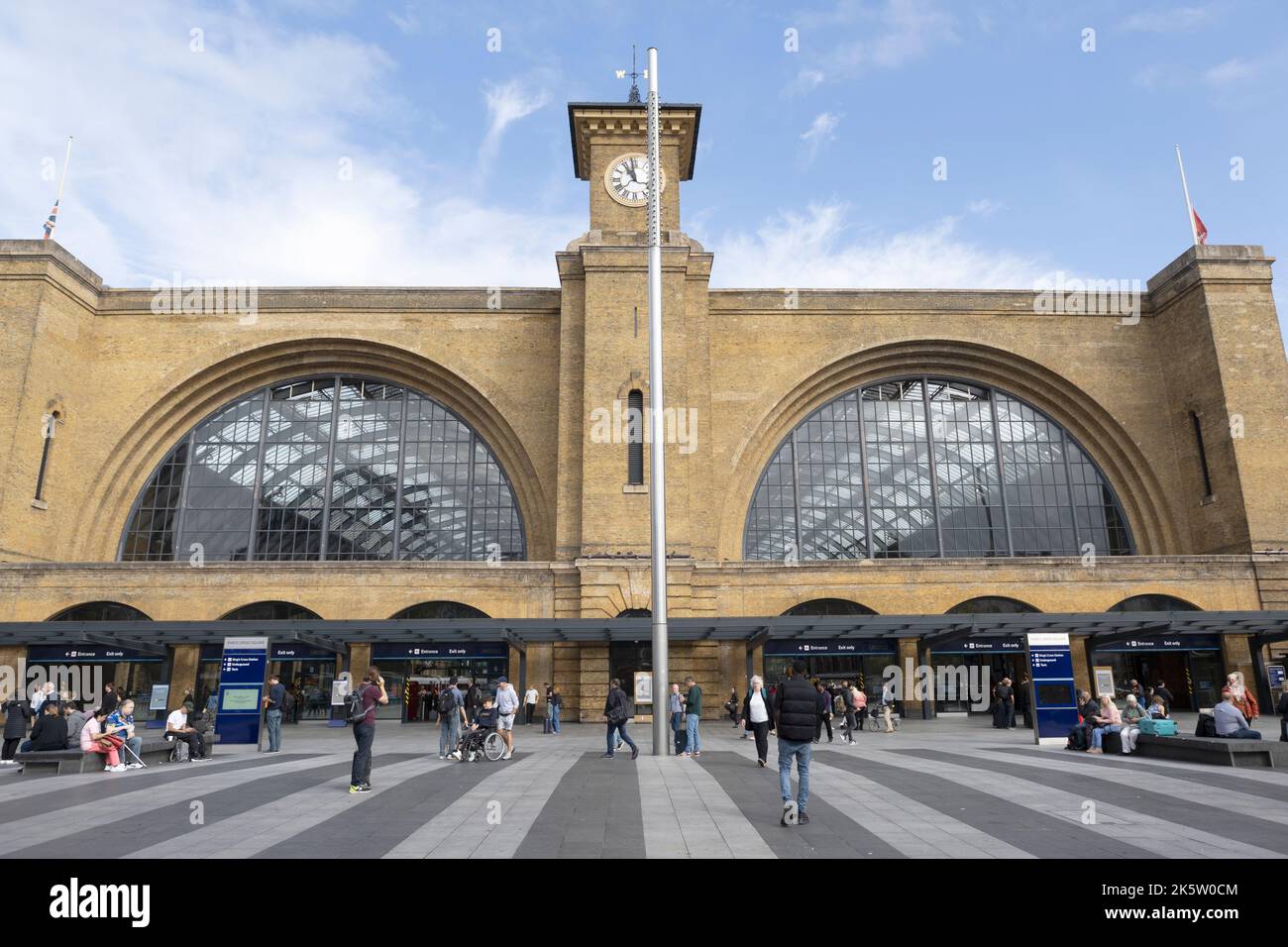 Kings Cross railway station frontage, London Stock Photo