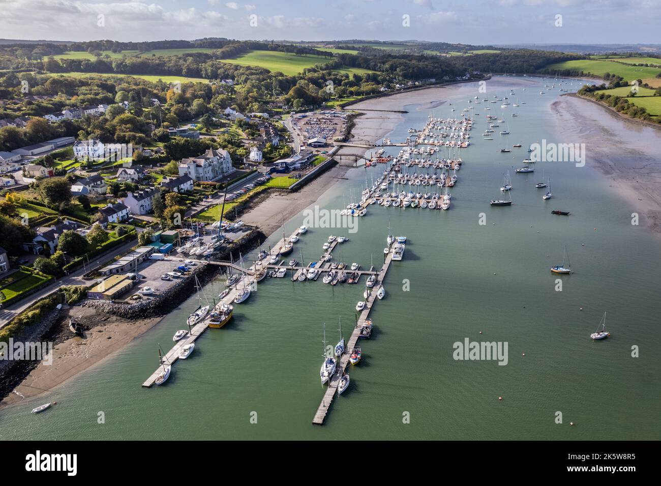 Crosshaven, West Cork, Ireland. 10th Oct, 2022. The sun shone in the coastal village of Crosshaven today. The rest of the day will be dry with sunny spells. Credit: AG News/Alamy Live News Stock Photo