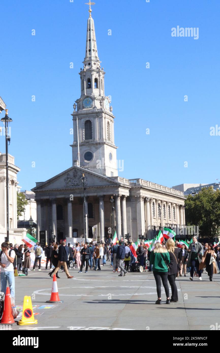 Trafalgar Square London England UK Stock Photo - Alamy