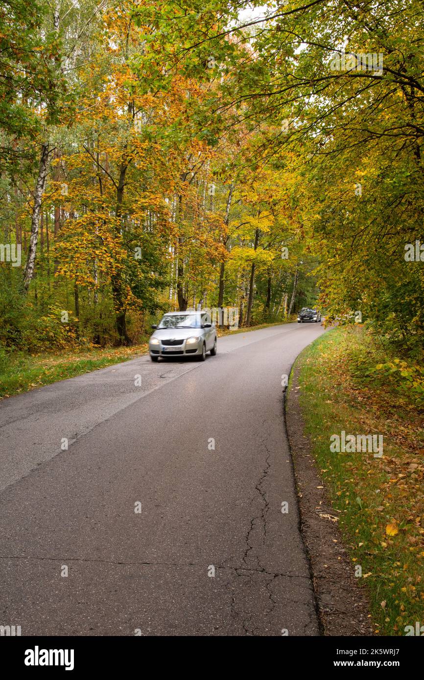 Car in motion hi-res stock photography and images - Alamy
