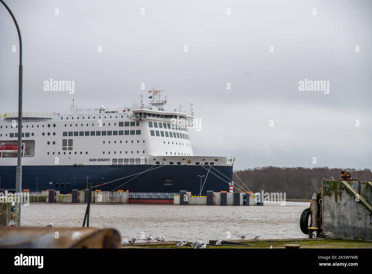 Starboard front side of the cruise ship Disney Fantasy Stock Photo - Alamy