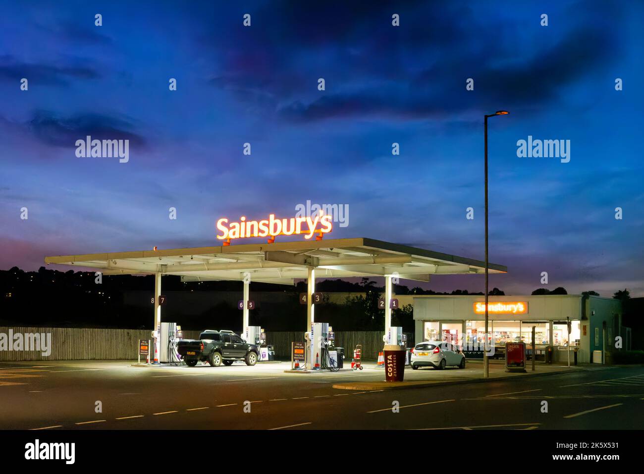 Garage sainsbury hires stock photography and images Alamy