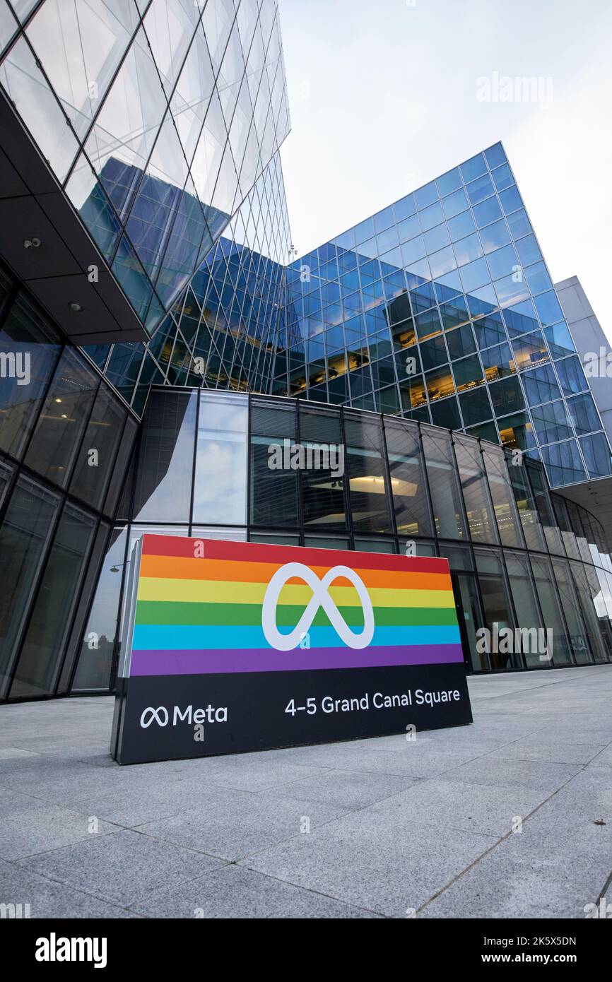 meta facebook emea headquarters 4-5 grand canal square dublin republic of ireland Stock Photo