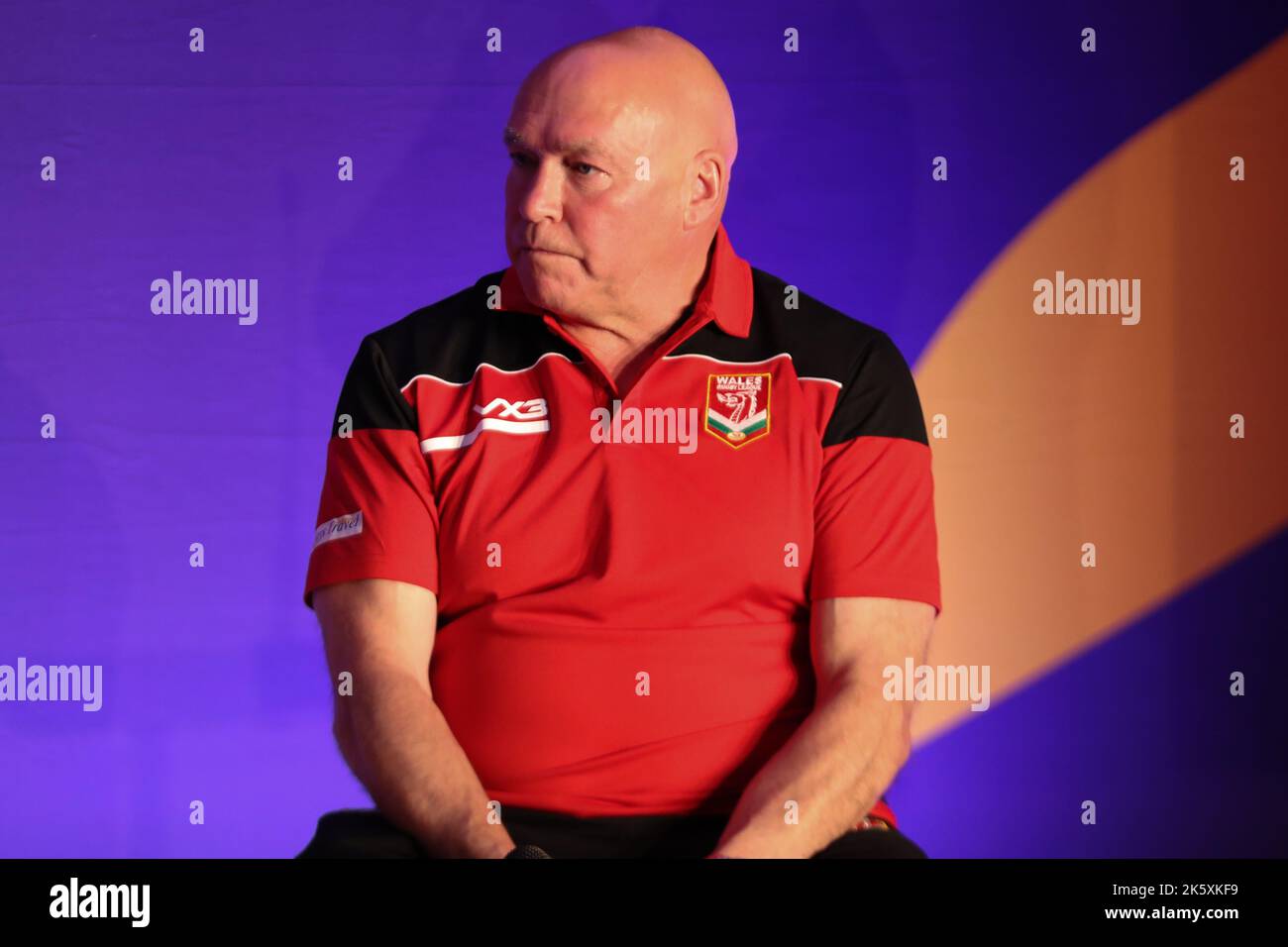 Manchester, UK. 10th Oct, 2022. Science and Industry Museum, Liverpool Road, Manchester, 10th October 2022. Rugby League World Cup 2021 Tournament Launch John Kear (Head Coach) of Wales speaks during the Rugby League World Cup 2021 Tournament Launch Credit: Touchlinepics/Alamy Live News Stock Photo