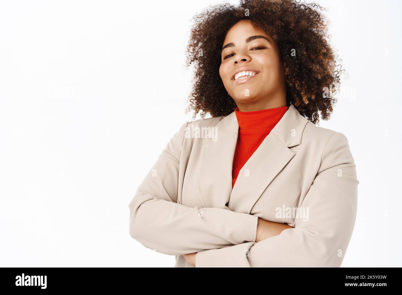 Portrait of smiling african american businesswoman, corporate worker ...