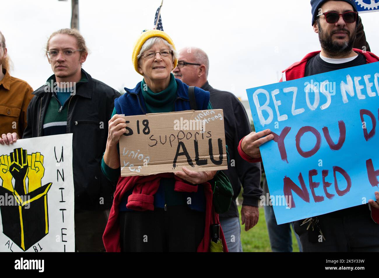 Schodack, New York, USA. 10 October, 2022. Amazon Labor Union members