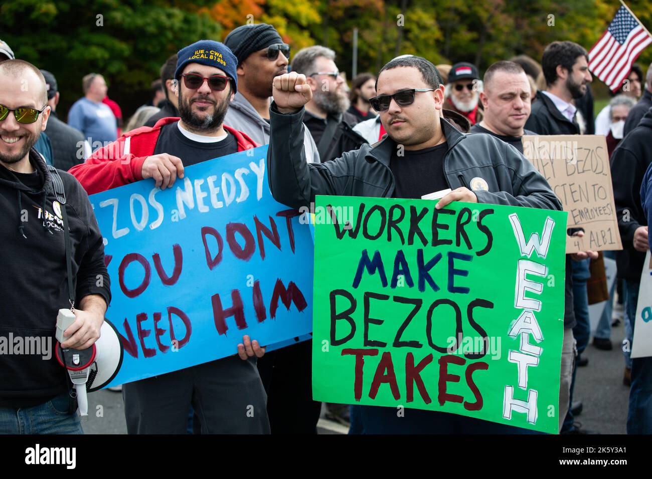 Schodack, New York, USA. 10 October, 2022. Amazon Labor Union members