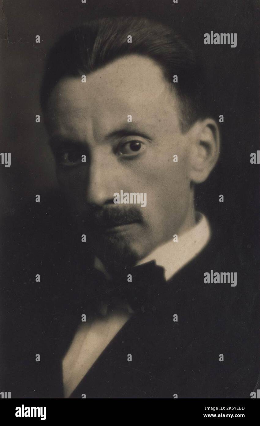 Luigi Russolo, Italian futurist musician and painter - Foto Bragaglia, 1915. MART - Archive of the 1900s, Rovereto, Italy. Stock Photo