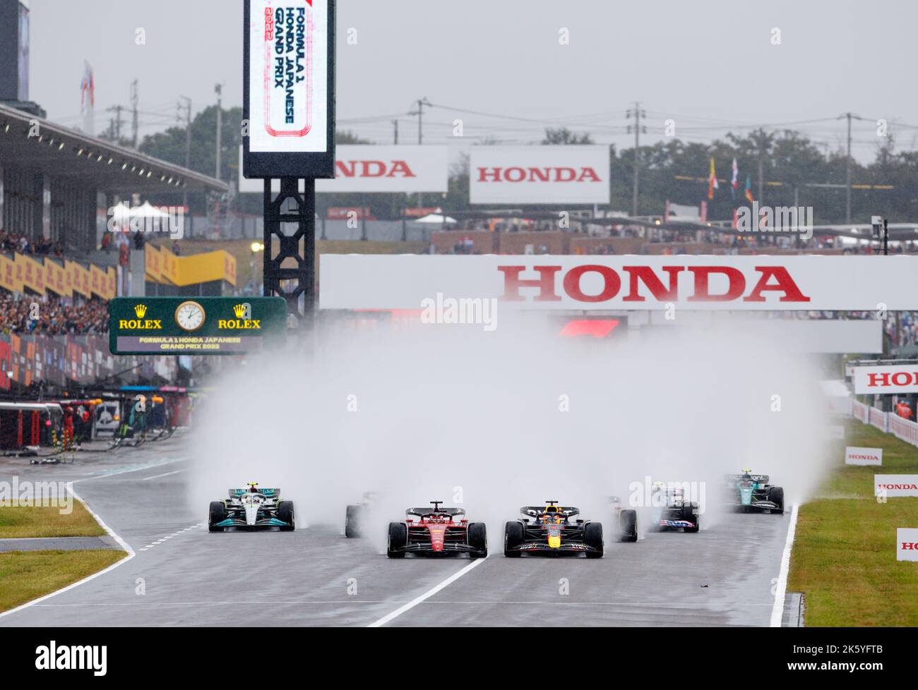 Start formula one japanese grand prix hi-res stock photography and images