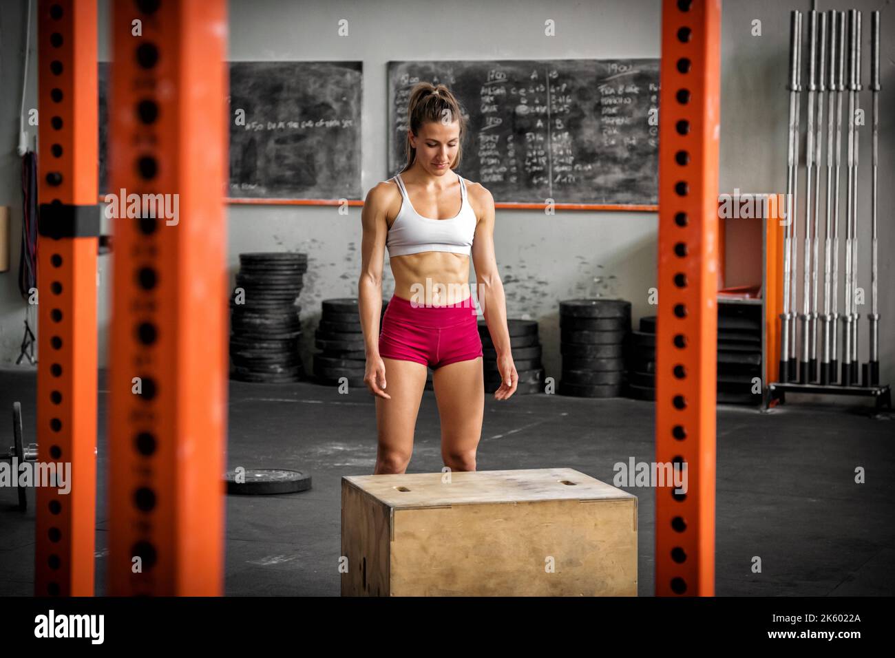 Six pack body hi-res stock photography and images - Alamy