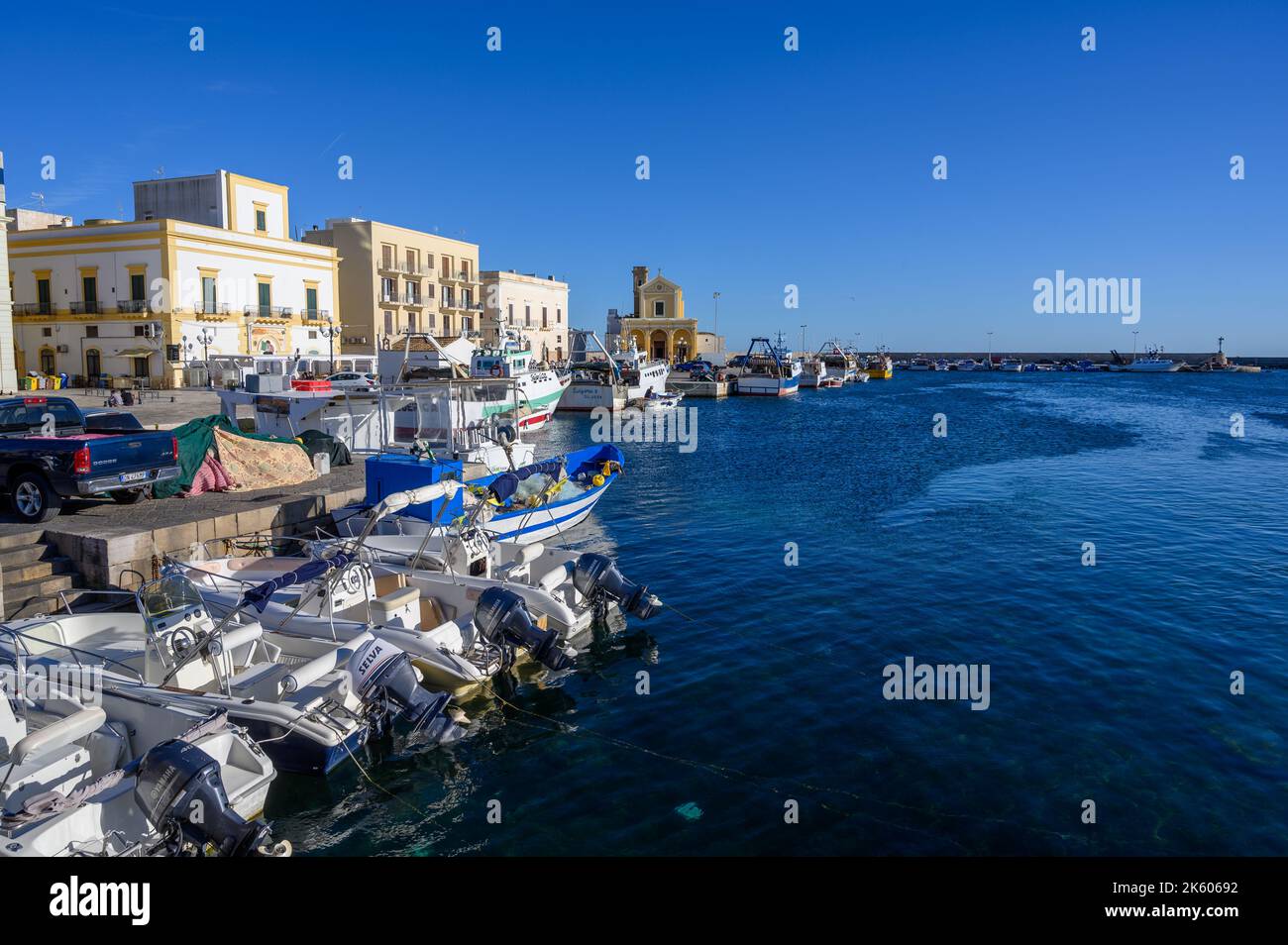 New town Gallipoli and harbour seen from Papa Giovanni Paolo II bridge. Apulia (Puglia), Italy. Stock Photo