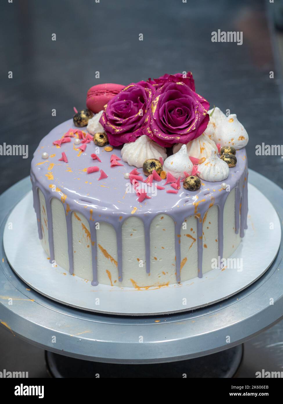 Handpainted cake hi-res stock photography and images - Alamy