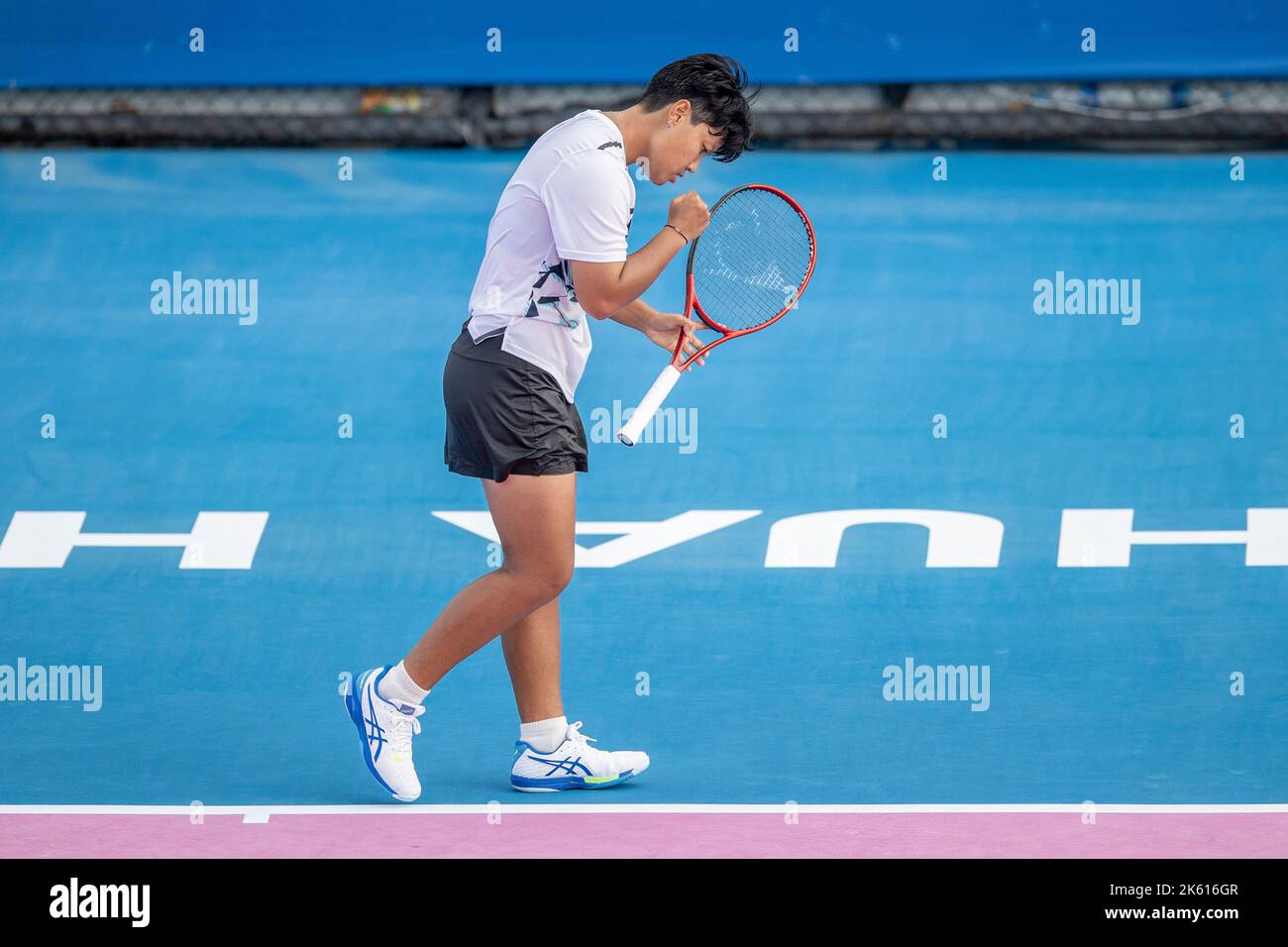 HUA HIN, THAILAND - OCTOBER 11:  Luksika Kumkhum from Thailand in the first round match against Zhibek Kulambayeva from Kazakhstan at the CAL-COMP & CCAU INDUSTRY 4.0 ITF TENNIS TOUR 2022 at True Arena Hua Hin on October 11, 2022 in HUA HIN, THAILAND (Photo by Peter van der Klooster/Alamy Live News) Stock Photo