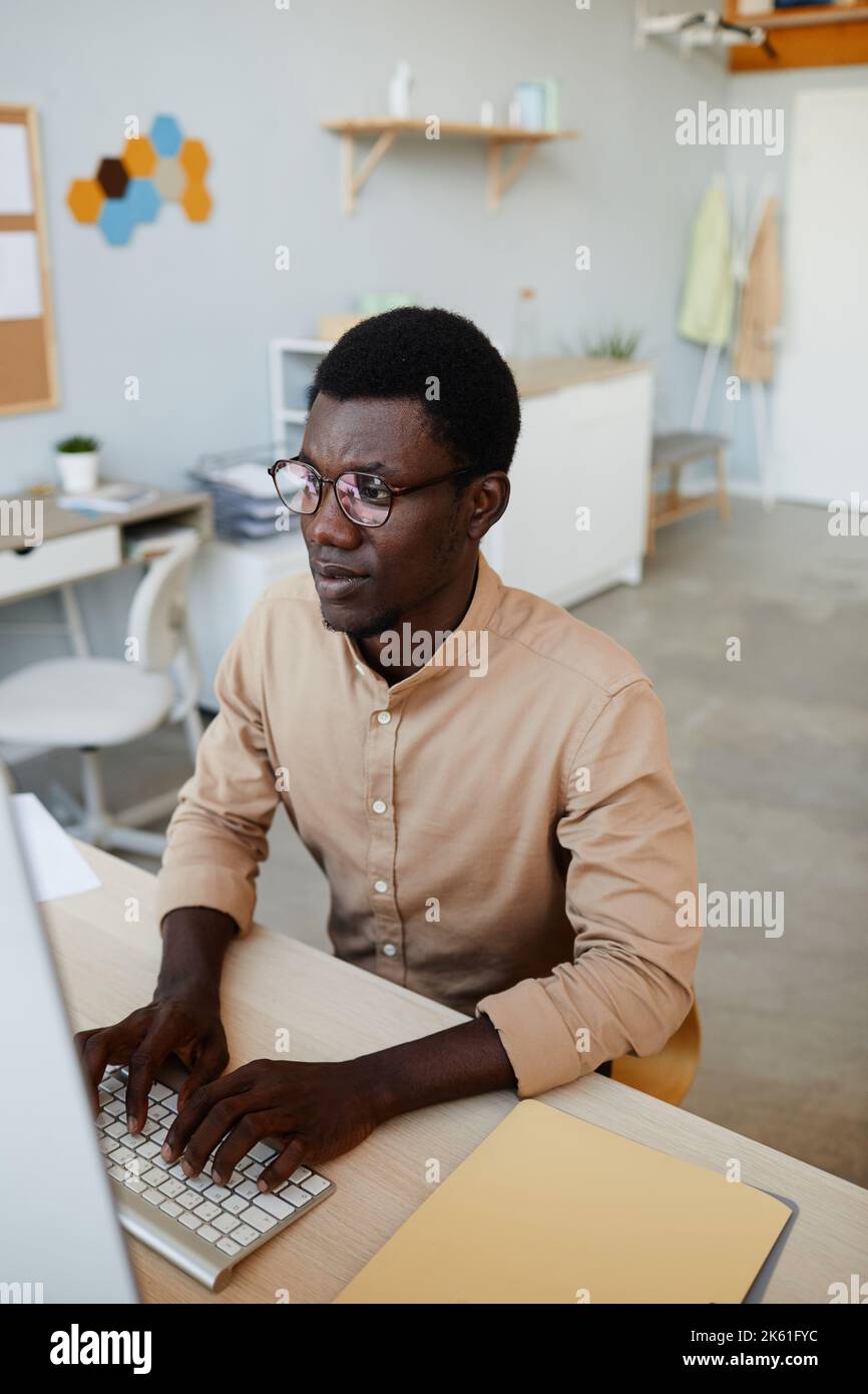 Software programmer test hi-res stock photography and images - Alamy