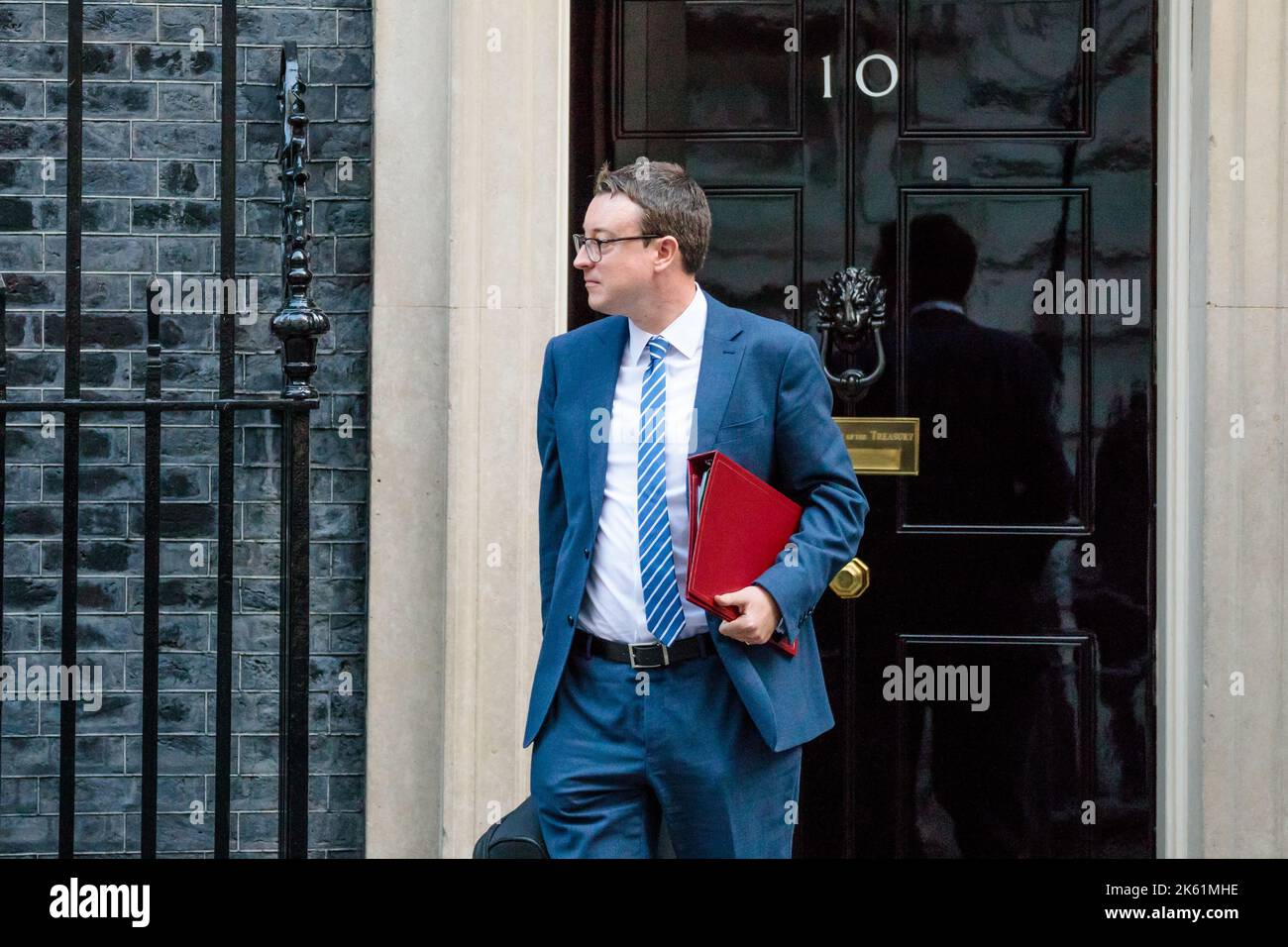 Downing Street, London, UK. 11th October 2022. Ministers attend the first Cabinet Meeting at 10 Downing Street since the Conservative Party Conference last week. Simon Clarke MP, Secretary of State for Levelling Up, Housing and Communities. Amanda Rose/Alamy Live News Stock Photo