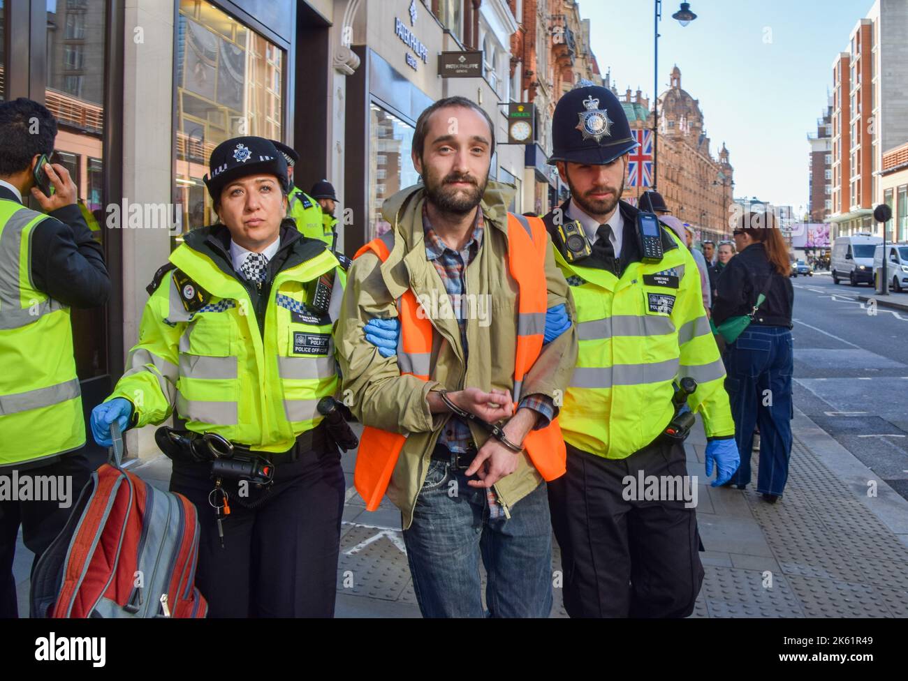 Police handcuffing arresting handcuffs hi-res stock photography and ...