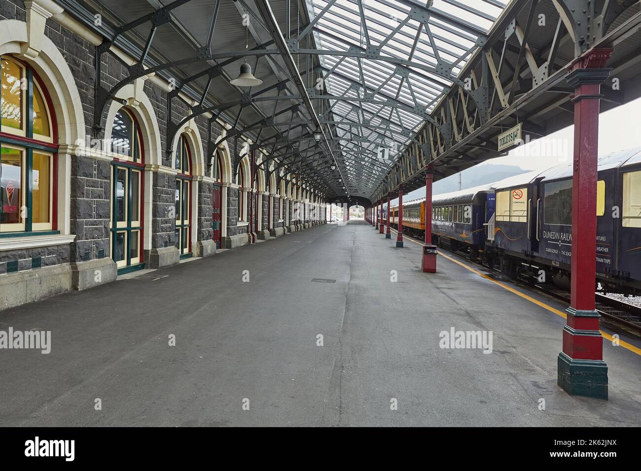 Dunedin railway station Stock Photo Alamy