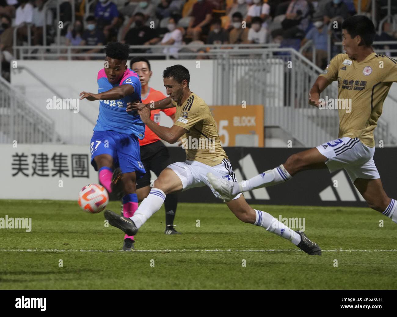 KitcheeHH Maddox Kong (L) in action during the match against Eastern Hong Kong Sapling Cup at Mongkok Stadium.  09OCT22   SCMP / Sam Tsang Stock Photo