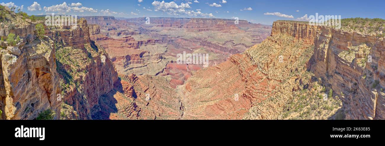 Grand Canyon Arizona viewed from the cliffs halfway between Moran Point and Zuni Point. Stock Photo