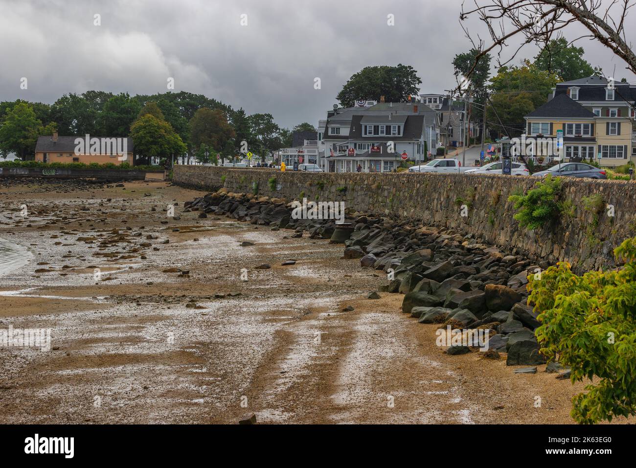 Plymouth, Massachusetts, USA - September 12, 2022: Seawall at low tide along the Plymouth shoreline waterfront. Stock Photo