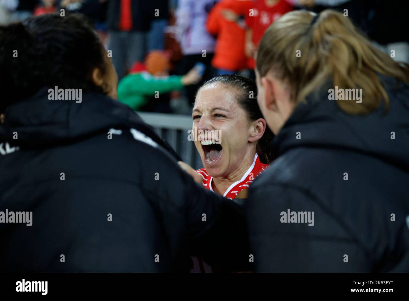 Soccer Football - FIFA Women's World Cup - UEFA Qualifiers - Switzerland v Wales - Stadion Letzigrund, Zurich, Switzerland - October 11, 2022 Switzerland's Fabienne Humm celebrates scoring their second goal with teammates REUTERS/Stefan Wermuth Stock Photo