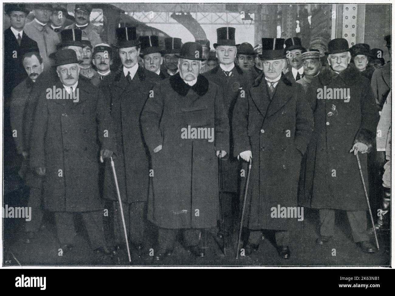 Orlando, Bonar Law, Clemenceau, Curzon, Lloyd George and Sonnino in London for peace talks. Stock Photo