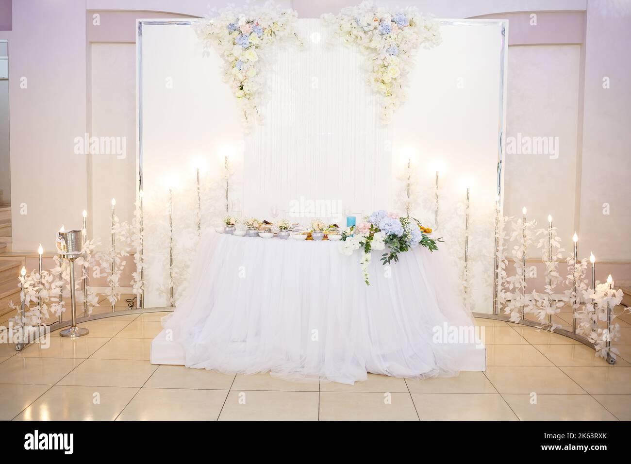 Wedding table for newlyweds with beautiful decorations Stock Photo Alamy