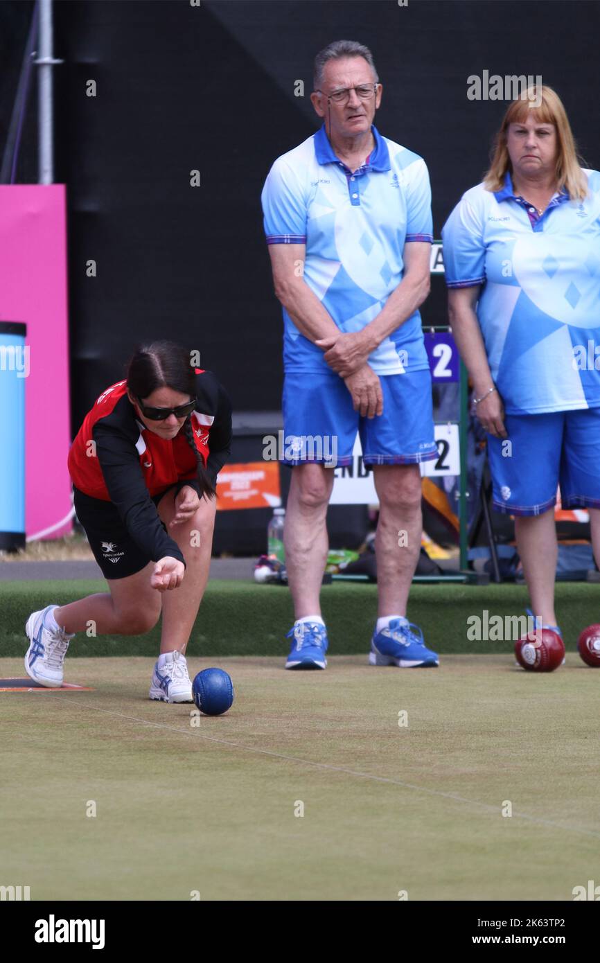 Julie THOMAS (Lead) of Wales (pictured) v Scotland in the Para Mixed Pairs B2/B3 - Gold Medal Match in the lawn bowls at the 2022 Commonwealth games at Victoria Park, Royal Leamington Spa. Stock Photo