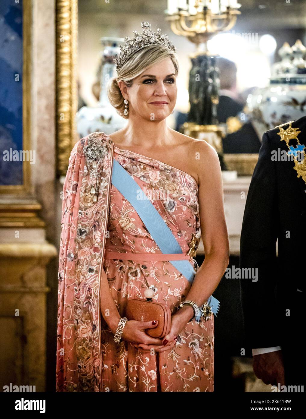 2022-10-11 20:20:48 STOCKHOLM - Queen Maxima during the state banquet in the royal palace during a three-day state visit from the Netherlands to Sweden. During the state banquet, both heads of state gave speeches. ANP POOL REMKO DE WAAL netherlands out - belgium out Stock Photo