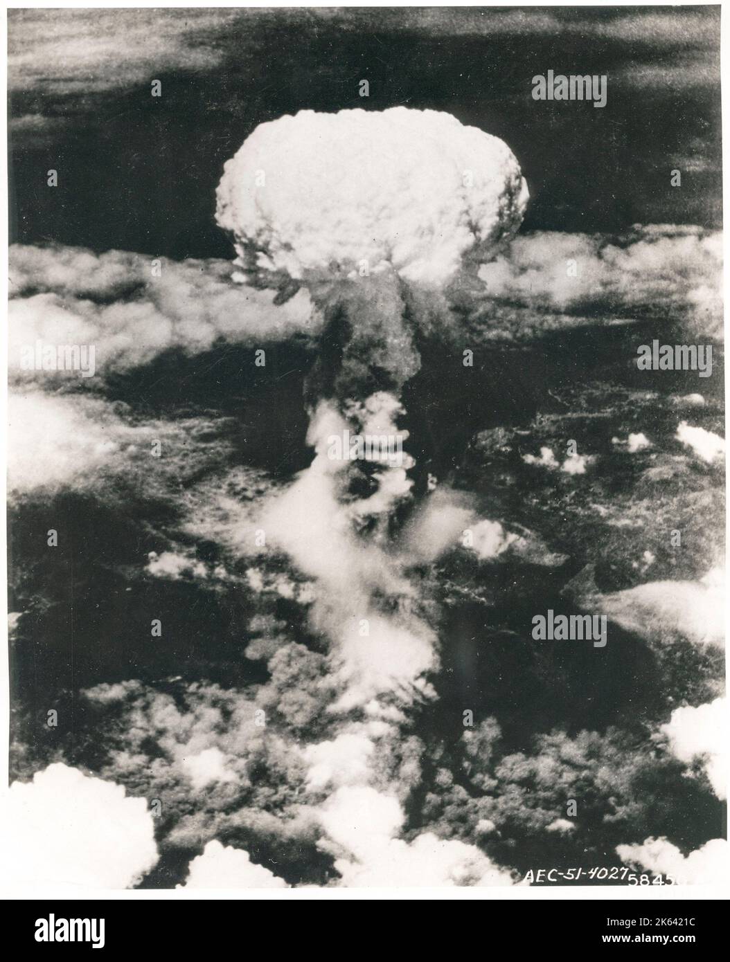 Mushroom cloud following the expolsion of Nagaski atomic bomb, Japan, World War II Stock Photo