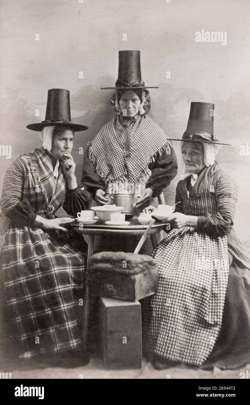 Vintage 19th century photograph: The Welsh hat (Welsh: Het Gymreig) worn by women as part of Welsh national costume is a tall hat, similar to a top hat, or the capotain. It is still worn by Welsh folk-dance women, and schoolgirls, in Wales on St David's Day, but rarely on other occasions. Stock Photo