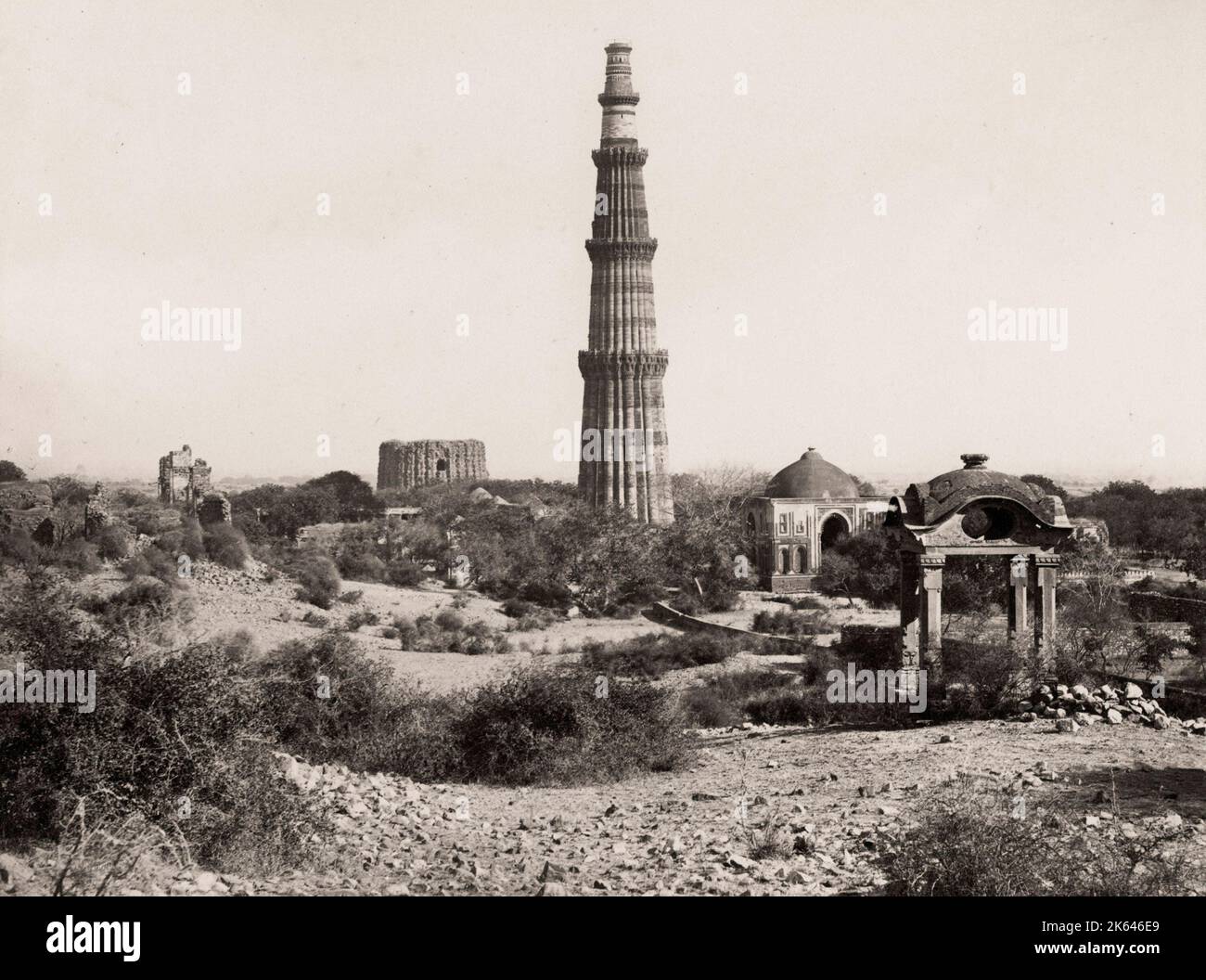 Vintage 19th century photograph: Kutub Minar tower, Delhi, India Stock Photo