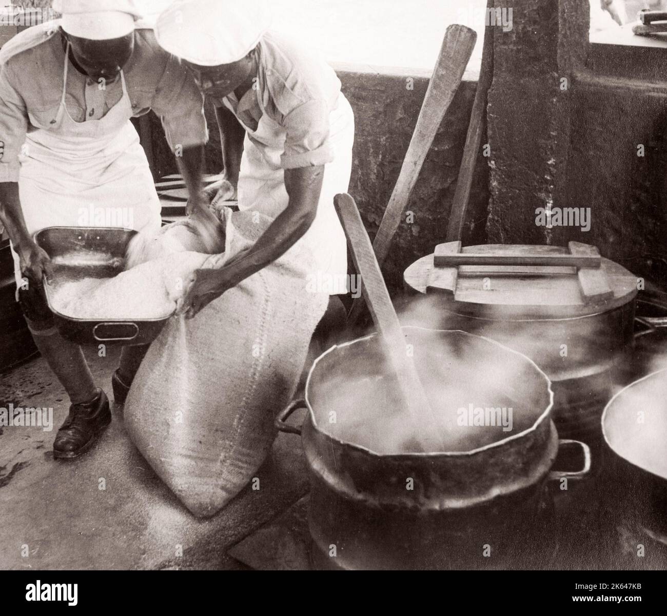 1940s East Africa -army cooks at work Photograph by a British army recruitment officer stationed in East Africa and the Middle East during World War II Stock Photo