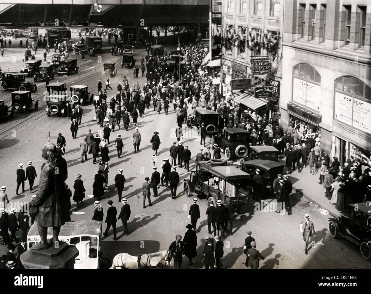 Newspaper row new york city 1930s hires stock photography and images