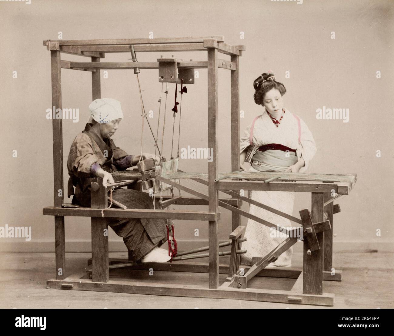 伝統ページ！ Japanese textile factory 19th hi-res stock photography and images