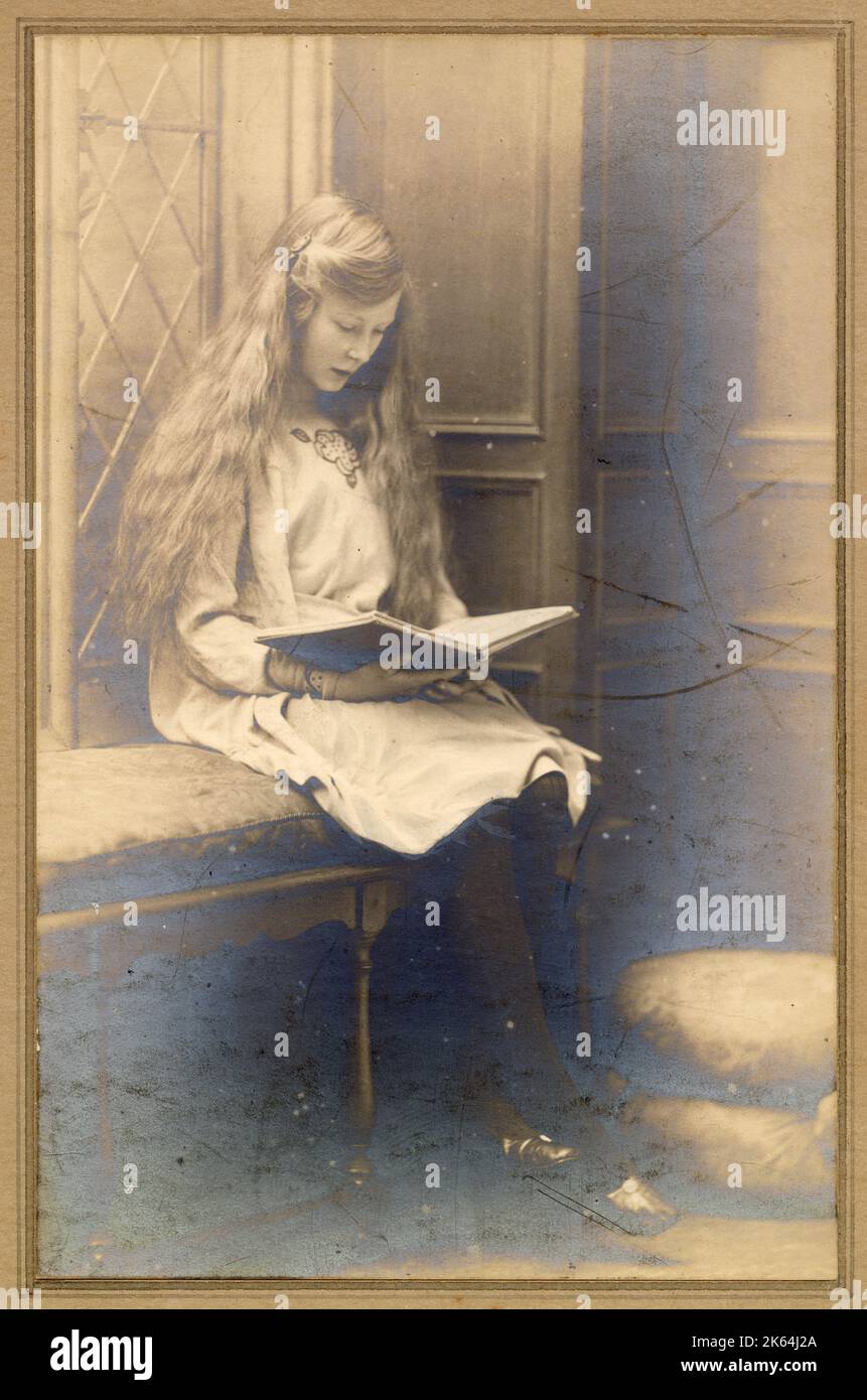 1910s portraits hi-res stock photography and images - Alamy