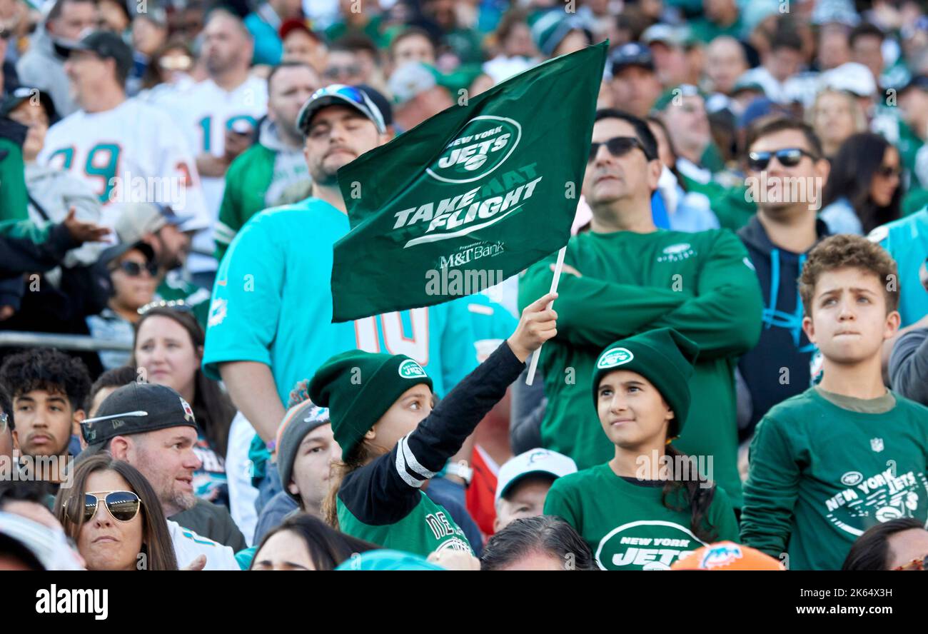 Jets fans hi-res stock photography and images - Alamy