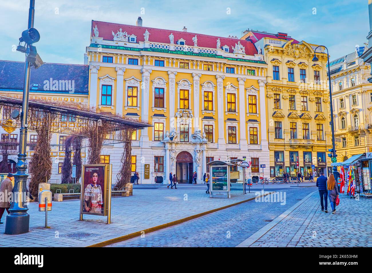 VIENNA, AUSTRIA - FEBRUARY 17, 2019: Urban scene in the heart of Old ...