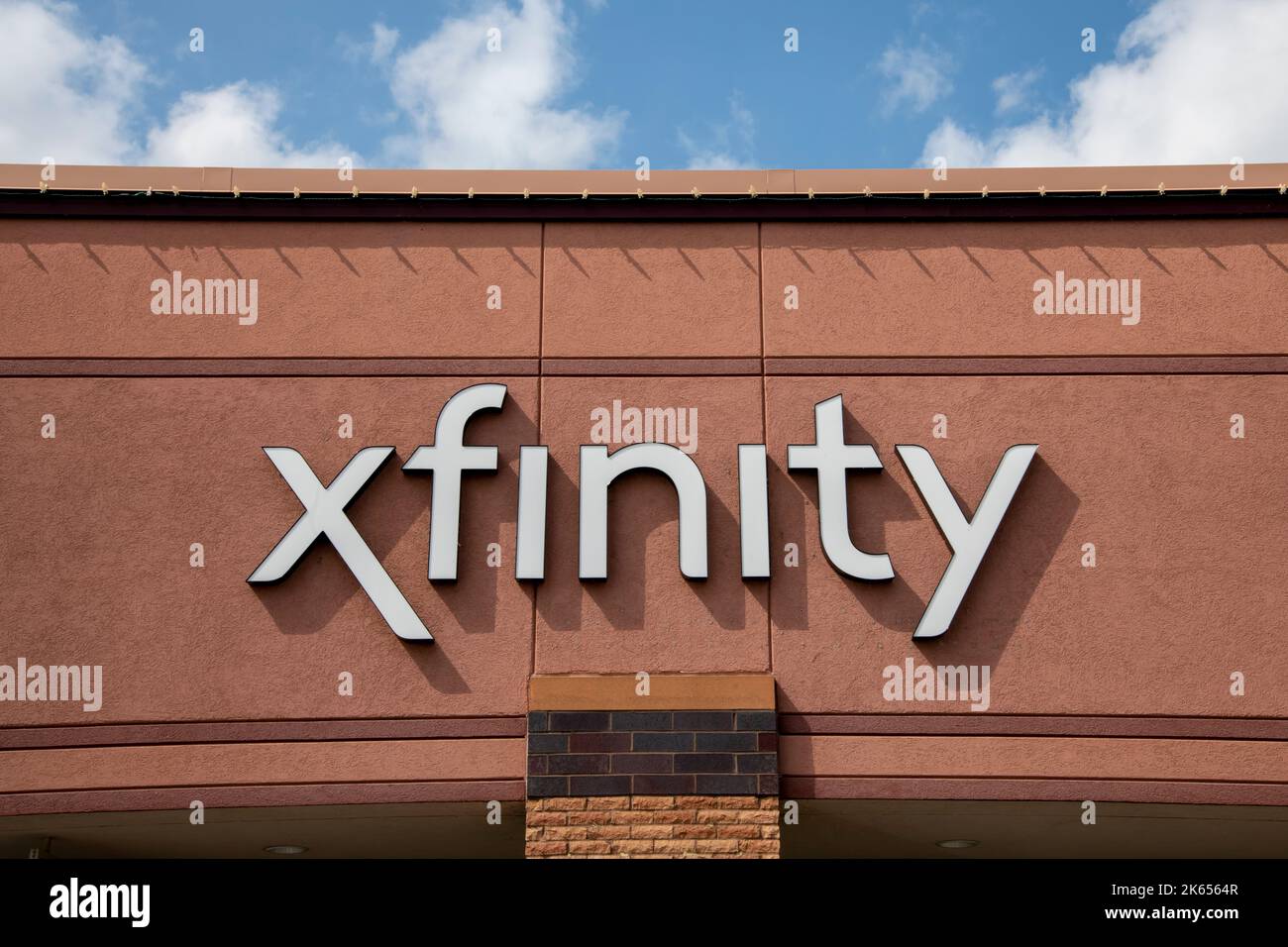 Vadnais Heights, Minnesota.  Comcast Cable Communications doing business as Xfinity, is a telecommunications company used to market consumer cable tel Stock Photo