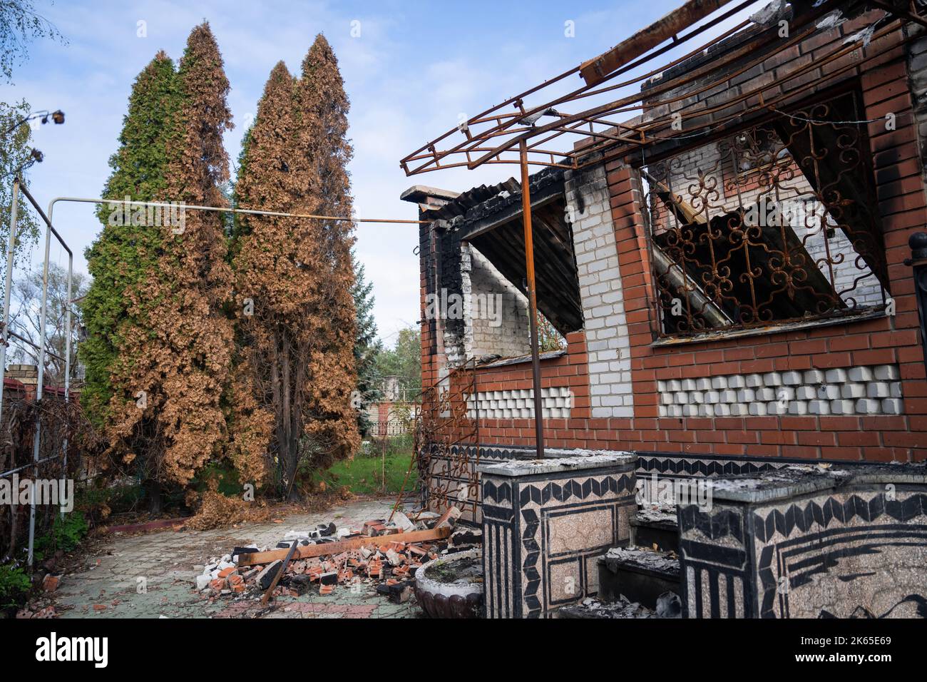 Lyman, Ukraine. 08th Oct, 2022. Damaged homes in the recently liberated