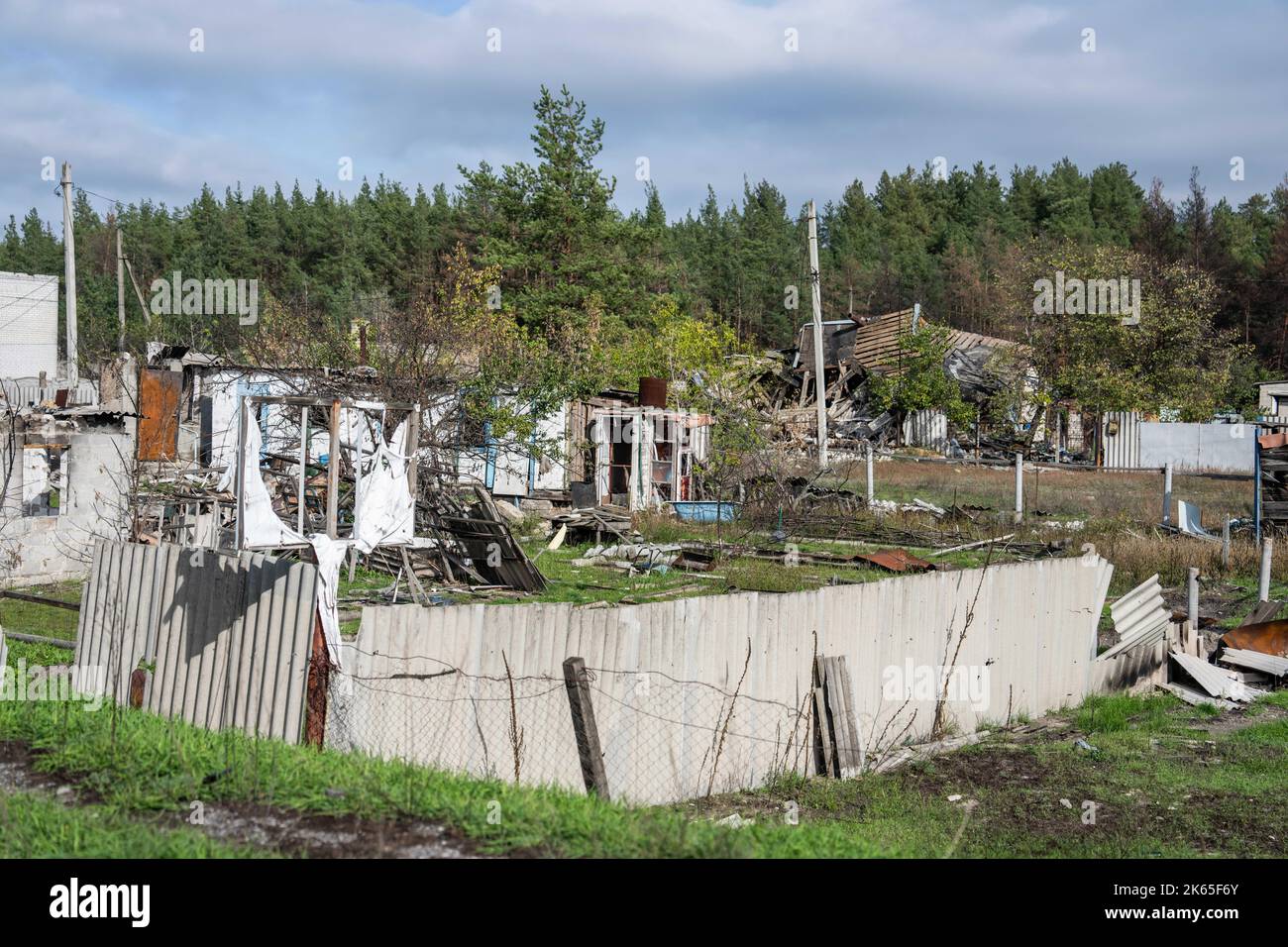 Lyman, Ukraine. 8th Oct, 2022. Damaged homes in the recently liberated