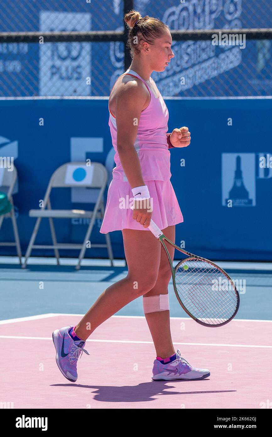 Itf world tour hi-res stock photography and images - Page 2