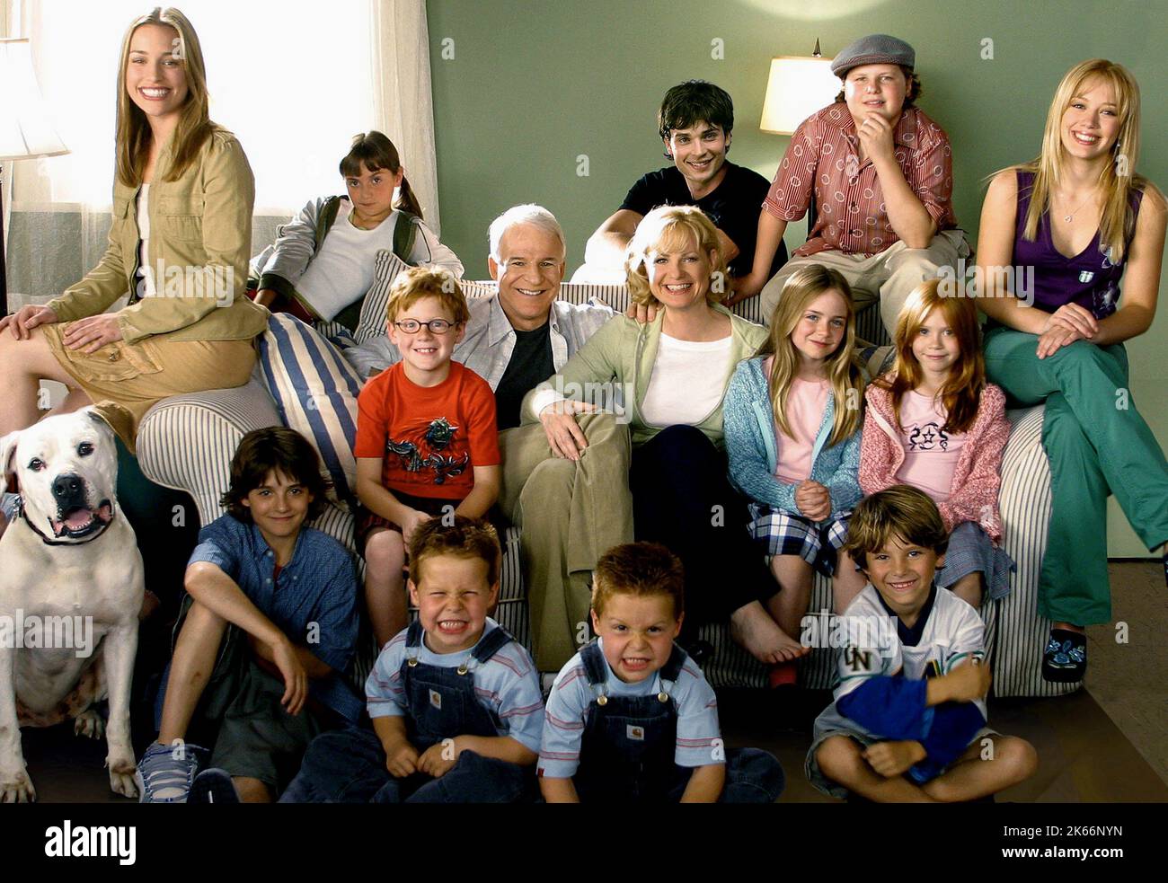 PERABO,STONER,WELLING,SCHMIDT,DUFF,LANDIS,MARTIN,HUNT,YORK,MUMY,SMITH,KINSMAN,KINSMAN,WOODRUFF, CHEAPER BY THE DOZEN, 2003 Stock Photo